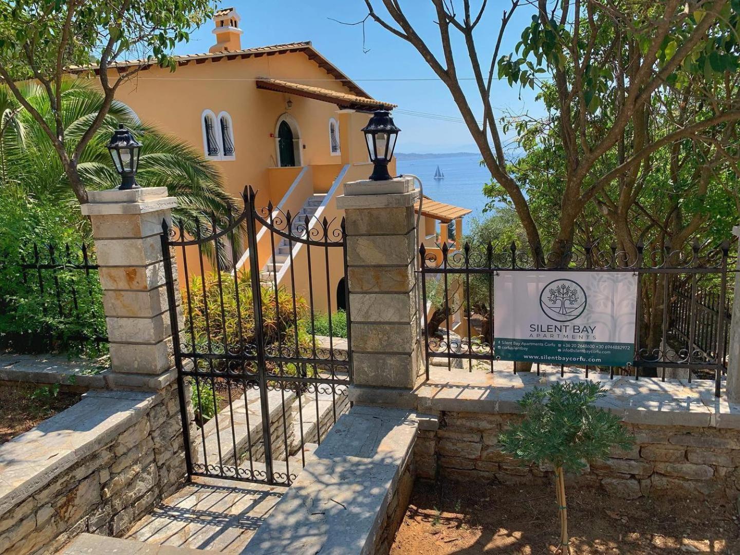 Silent Bay Apartments Katávolos Zewnętrze zdjęcie